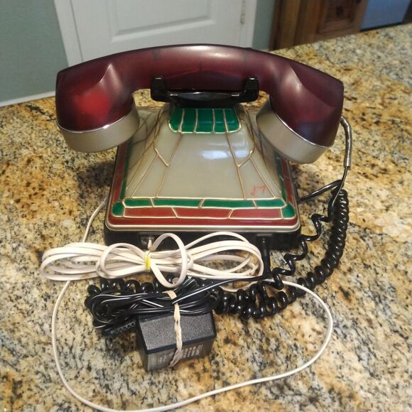 Coca Cola 2001 Tiffany Style Stained Glass Look Light Up Holiday Telephone/Phone - Picture 5 of 16